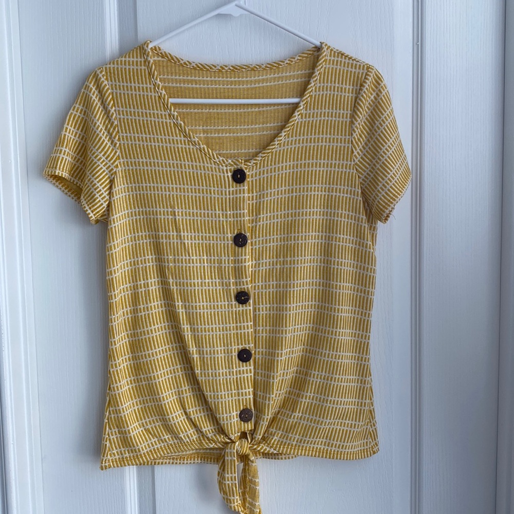 Pretty casual short sleeve shirt